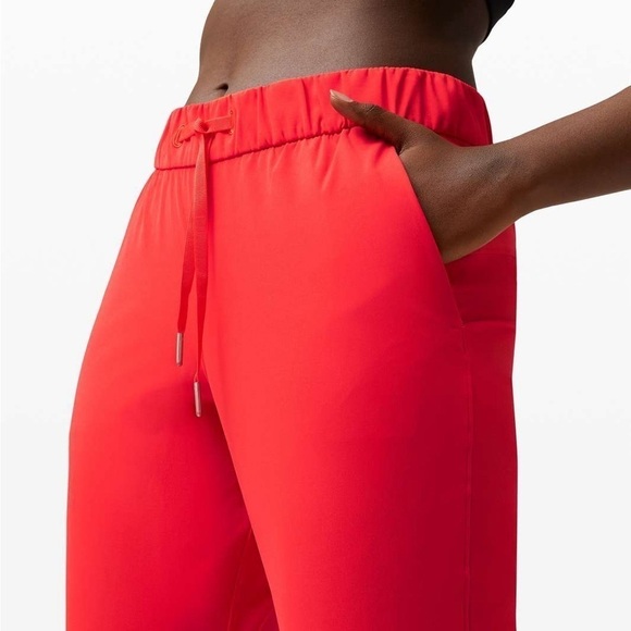 Lululemon On the Fly Crop *23"
Carnation Red - Picture 3 of 12